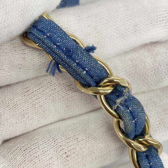 CHANEL Blue Shoulder Bag - Picture 9 of 16